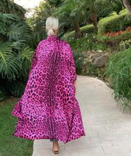 Load image into Gallery viewer, Leopard print Abaya | Pink