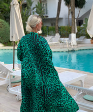 Load image into Gallery viewer, Leopard print Abaya | Green
