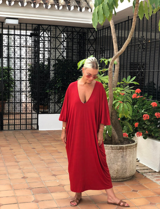 V neck | Red dress